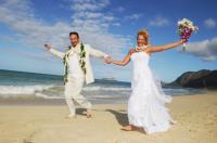 Sweet Hawaii Wedding image 10